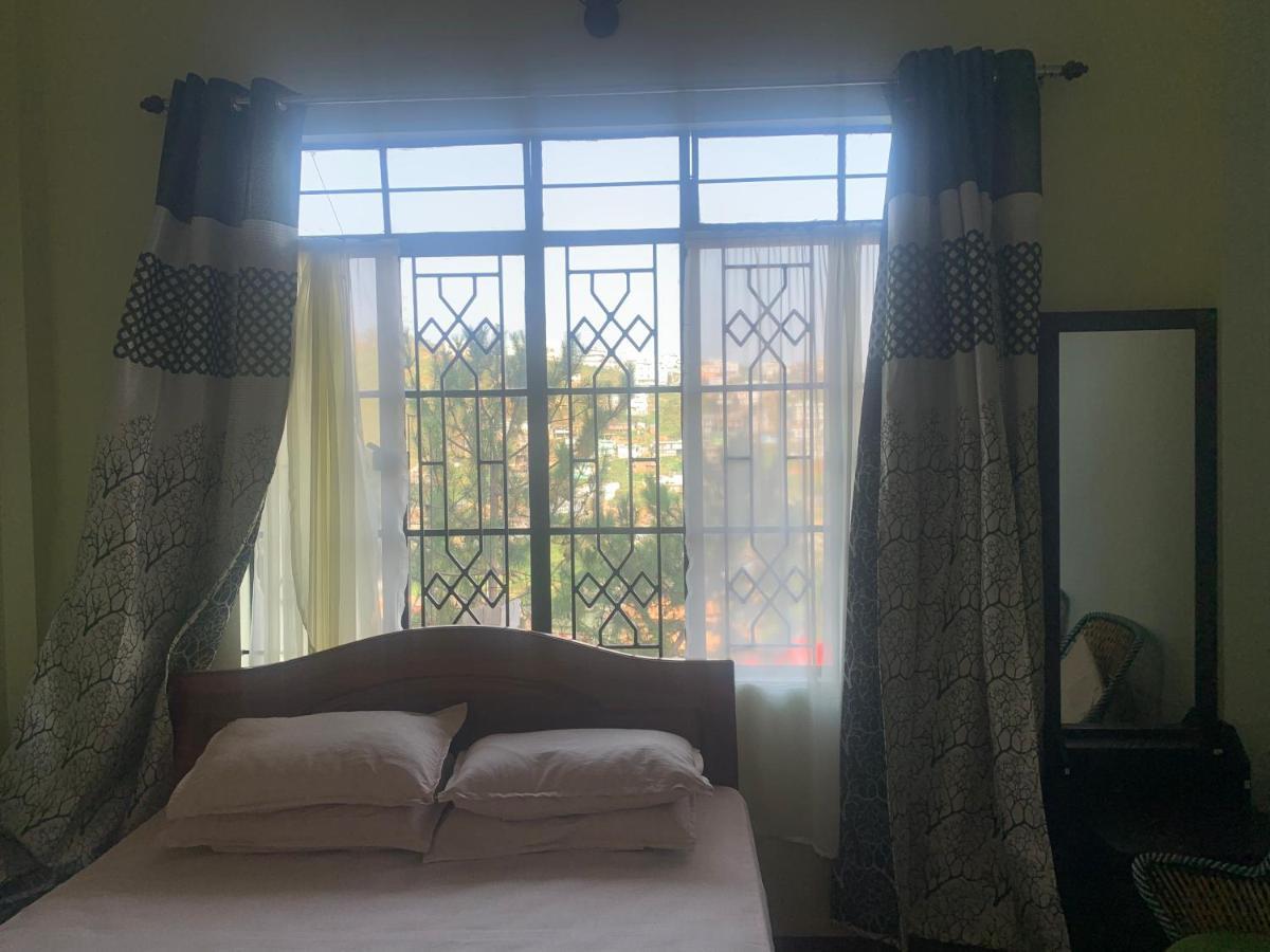 Cafe Sola Bnb Shillong Eksteriør bilde