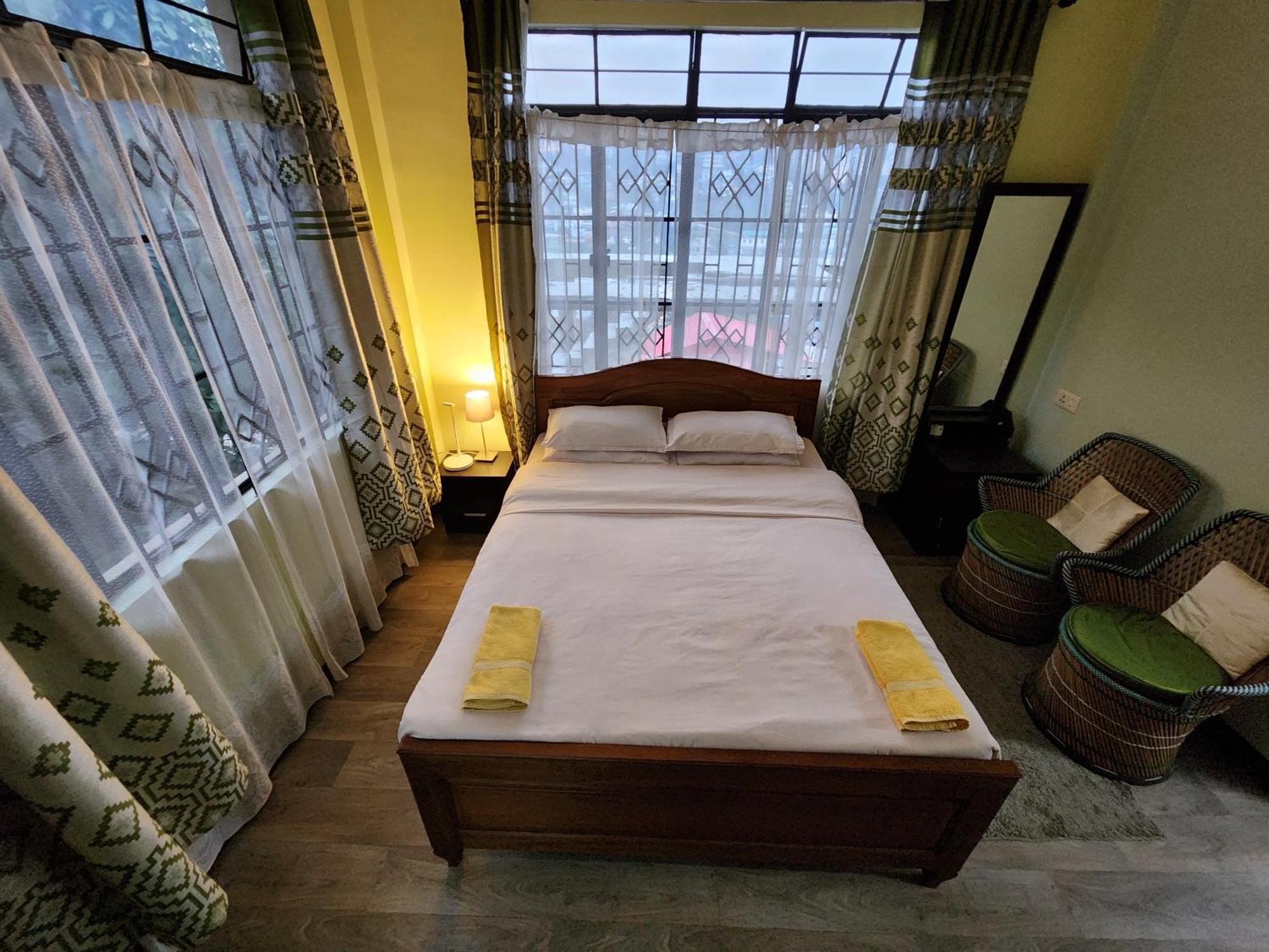 Cafe Sola Bnb Shillong Eksteriør bilde